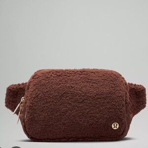 NWT Lululemon Everyday Belt Bag “Fleece”